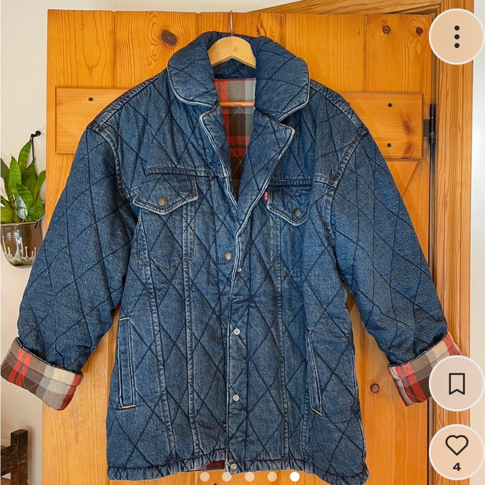 Levi’s NWT reversible winter jacket. Size Small.